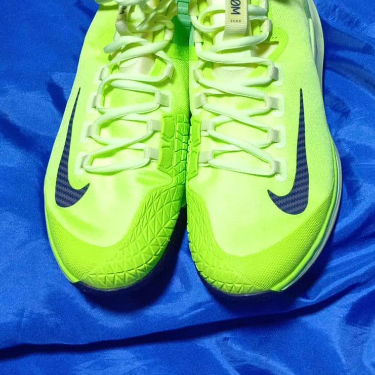 【新品未使用】NIKE エアズームゼロ　テニスシューズ