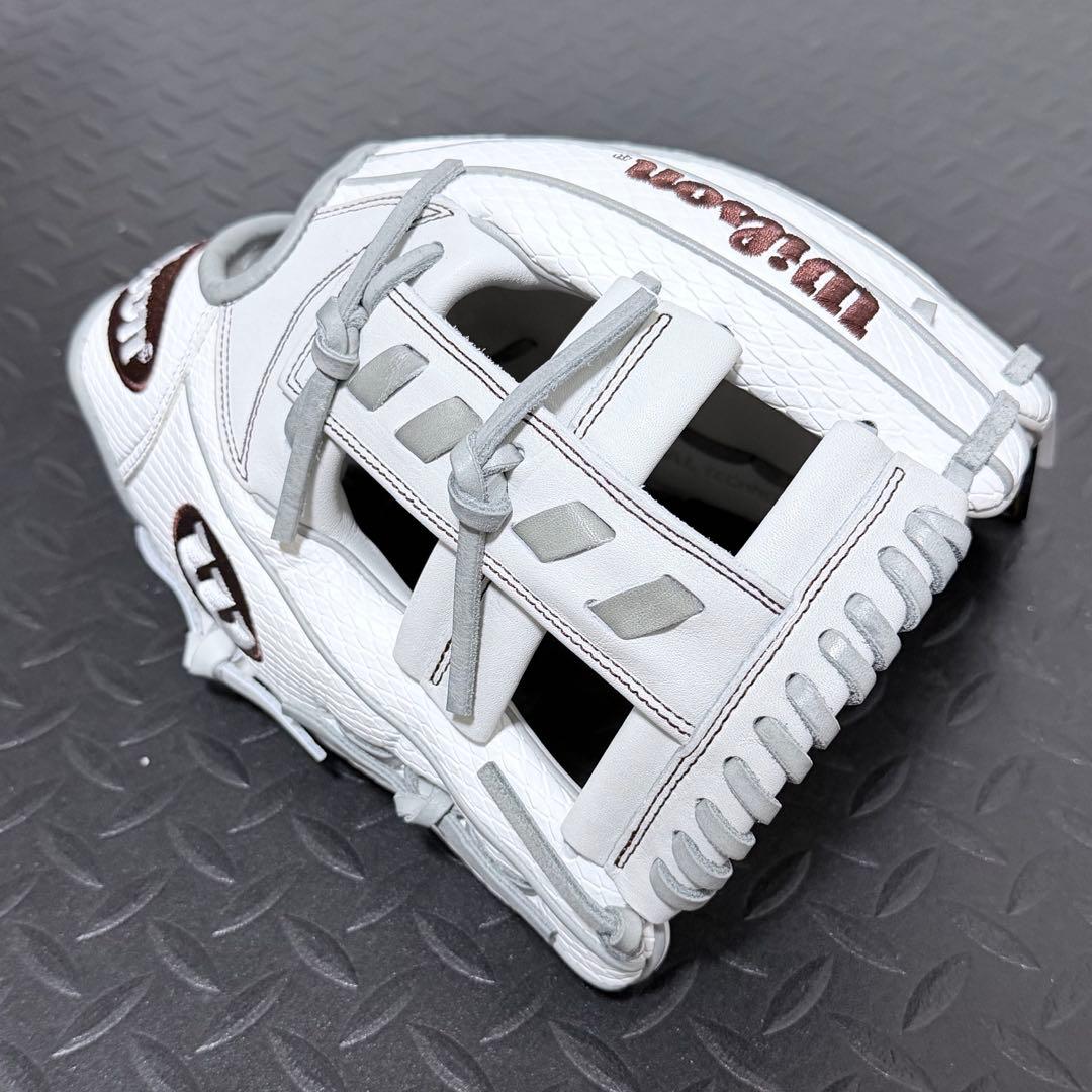 値下不可　定価37,400ウィルソン　Wilson 27型　軟式グローブ