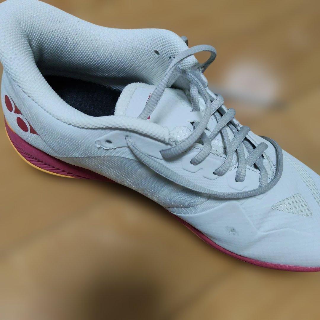 YONEX バドミントンシューズ ホワイト/ピンク