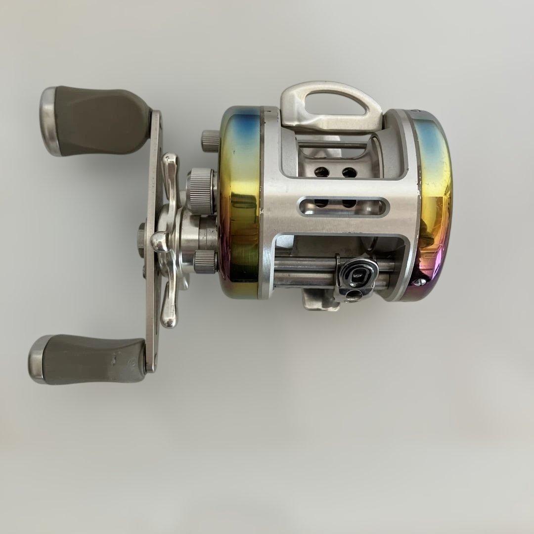 RYOBI VARIUS F300 ベイトリール
