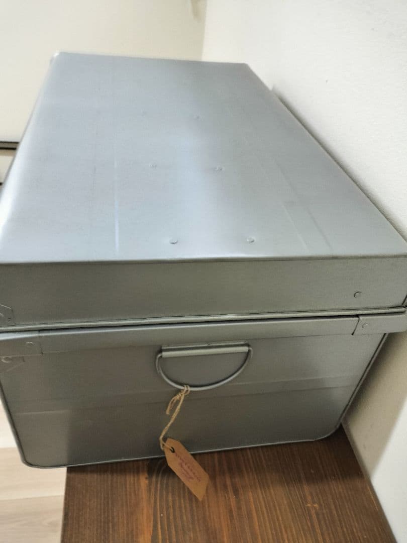 ブリキ　トランク　キャンプ収納　Lサイズ