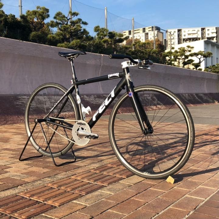 FELT F85 シングルスピード カスタム多数