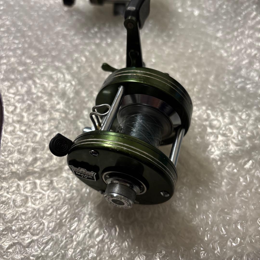 稀少ヘドン HEDDON マーク4 MARK IV 3200 ベイトリール