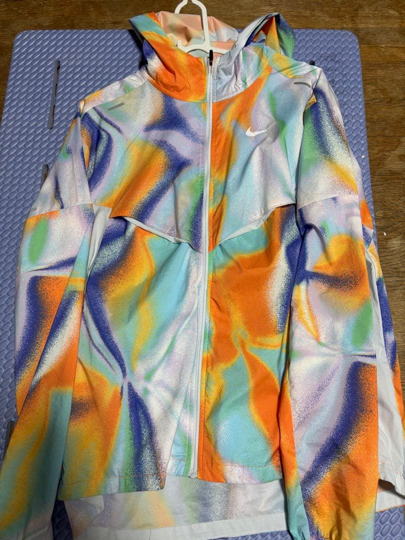 Nike ウィンドブレーカー L マルチカラー