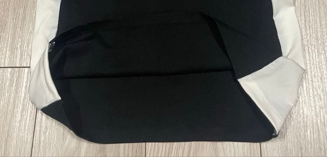 レディース ゴルフ セーター 黒と白