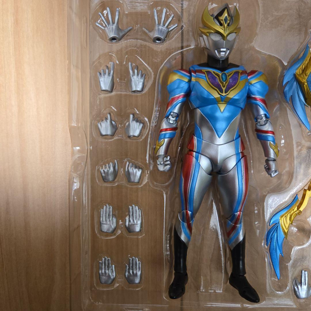 S.H.Figuarts ウルトラマンデッカー ダイナミックタイプ