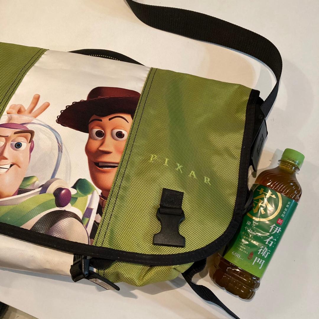 トイストーリー　メッセンジャーバッグ　サイクリング　PIXAR TIMBUK2