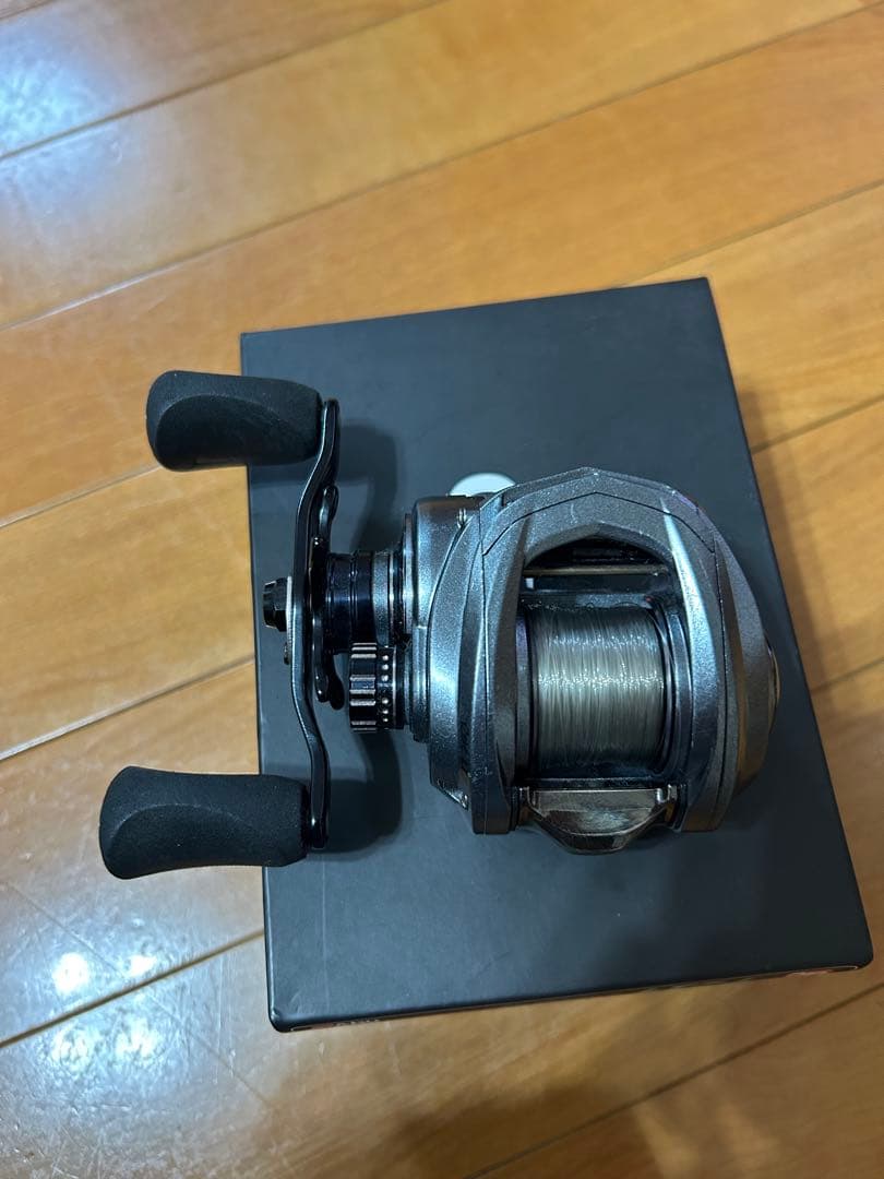 Abu Garcia Revo LT7-L ベイトリール