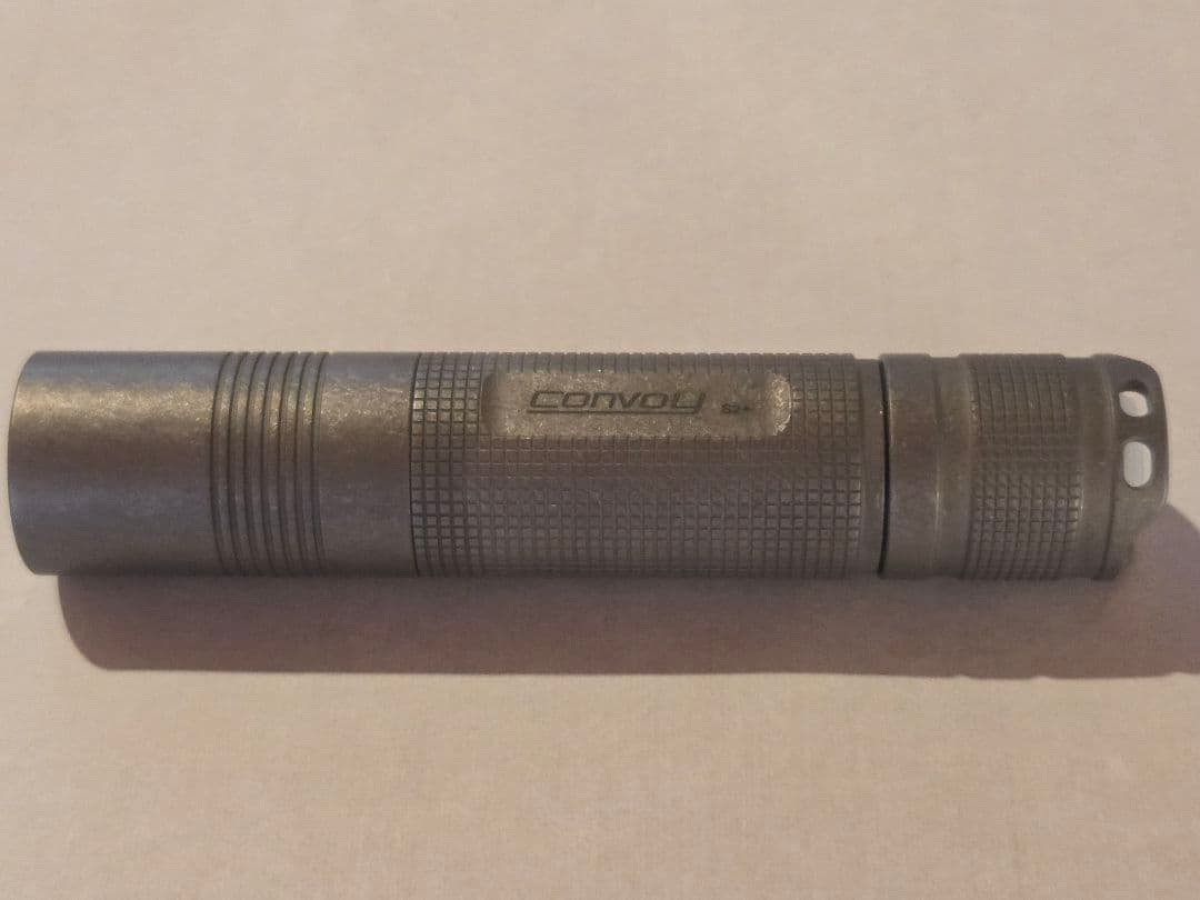 Convoy S2+チタンTitanium 519a 4500K新品バッテリー付