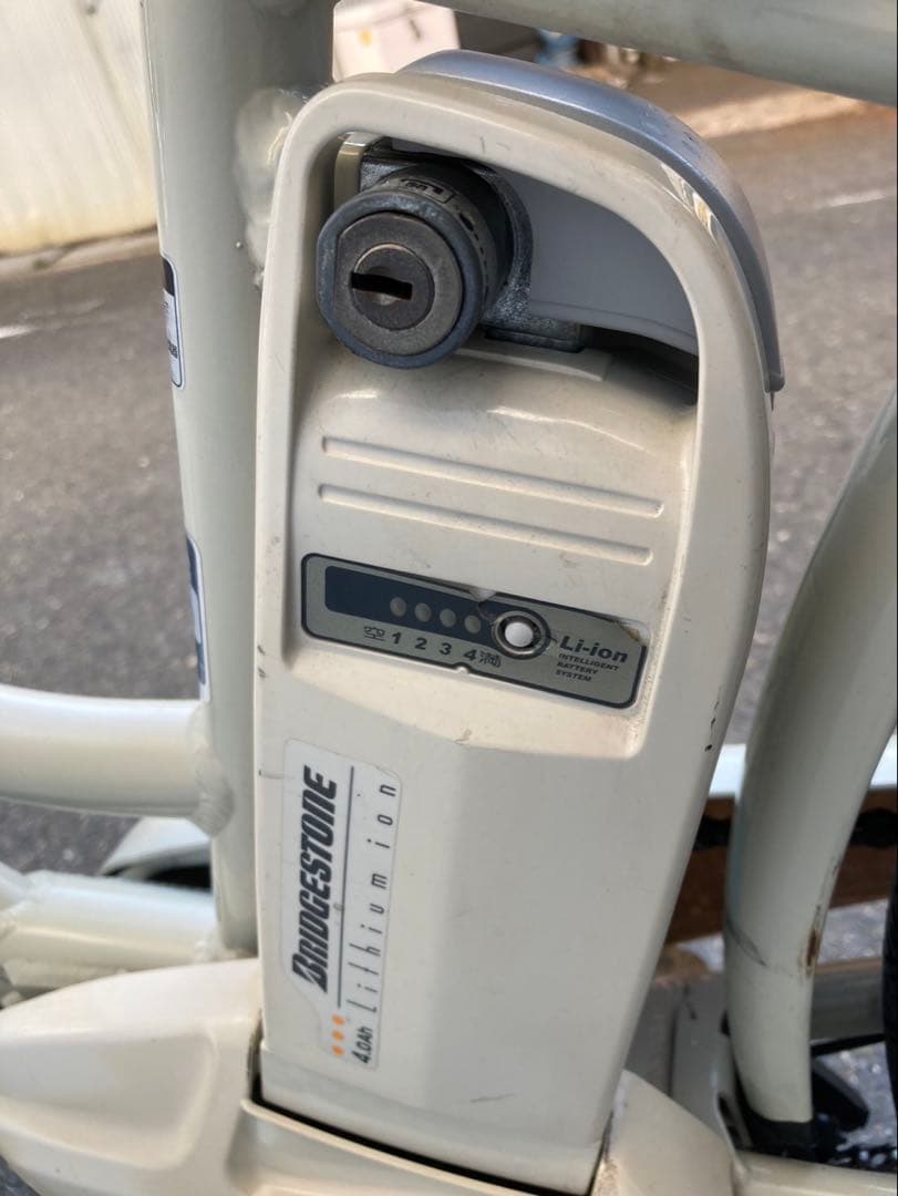 1628業界最長12ヶ月保証付！送料無料エリア多数！安全整備済み！電動自転車