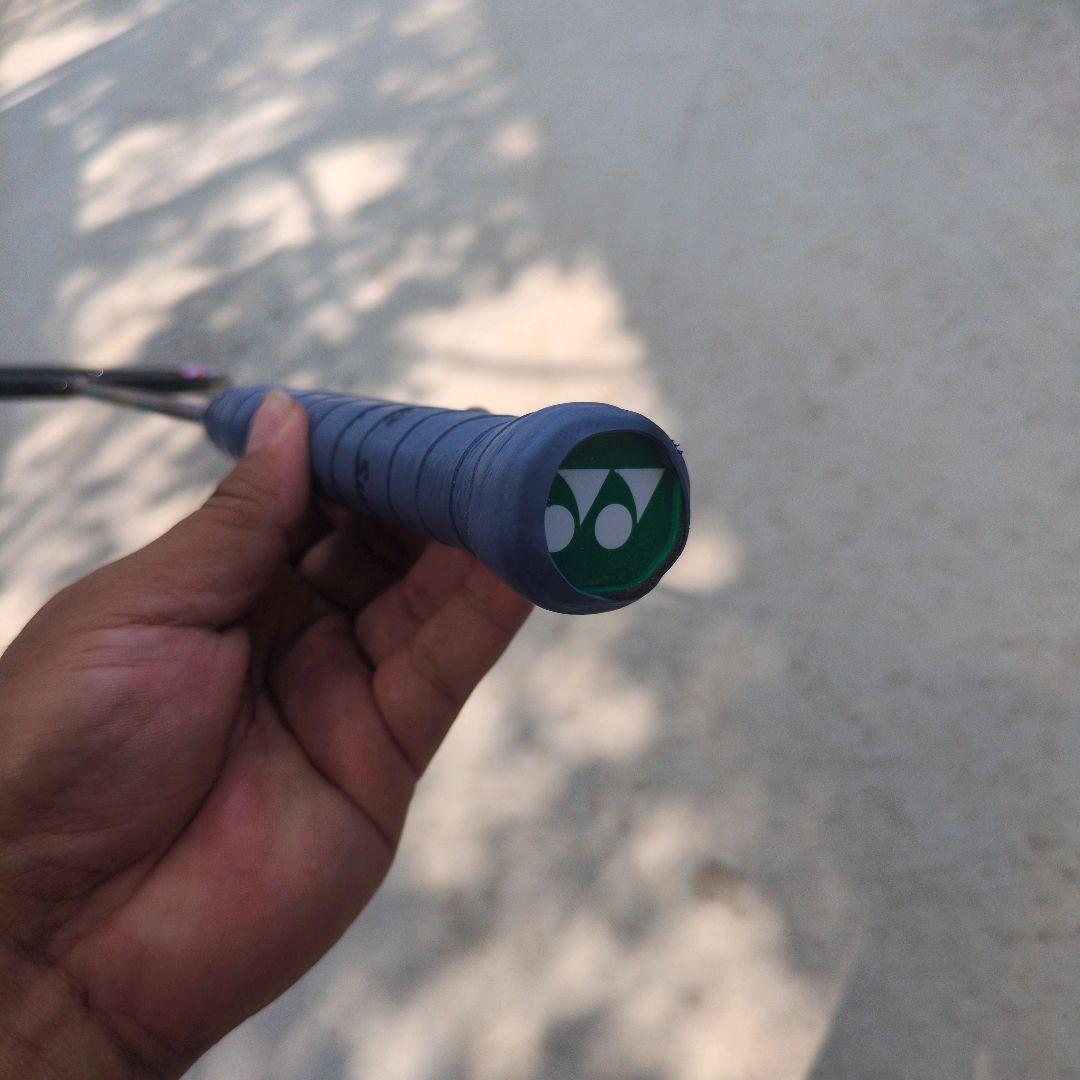 【美品】YONEX バドミントンラケット アストロクス01アビリティ
