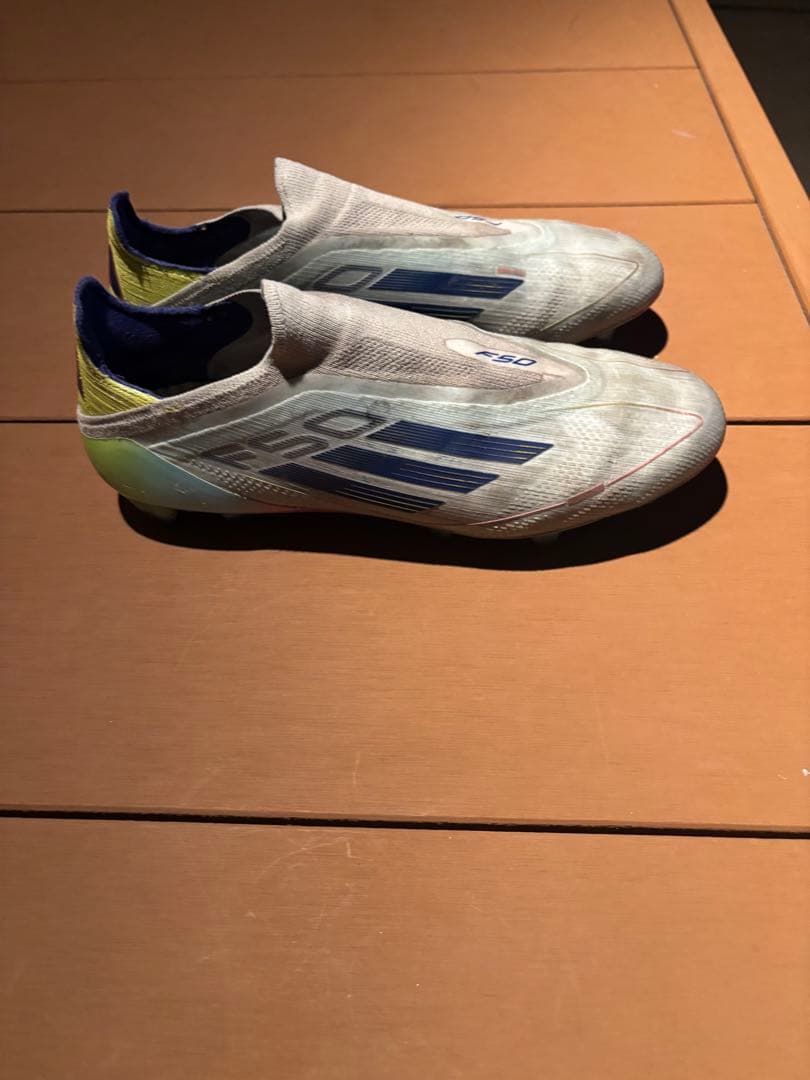 adidas F50 サッカーシューズ
