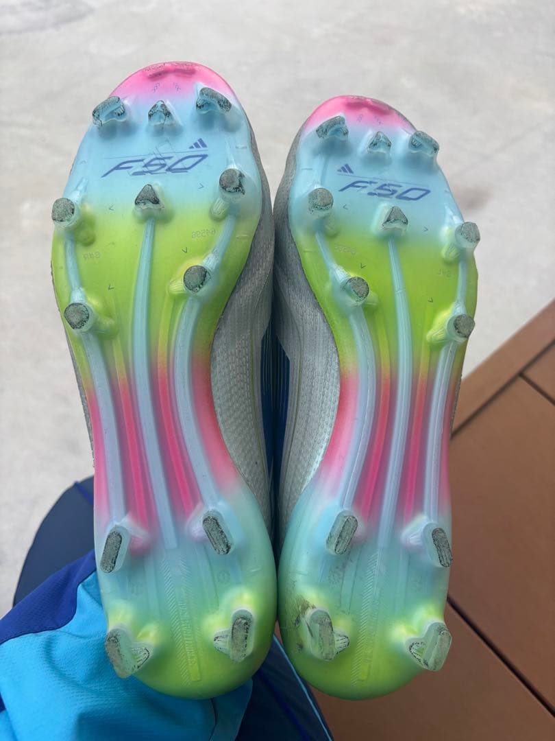 adidas F50 サッカーシューズ