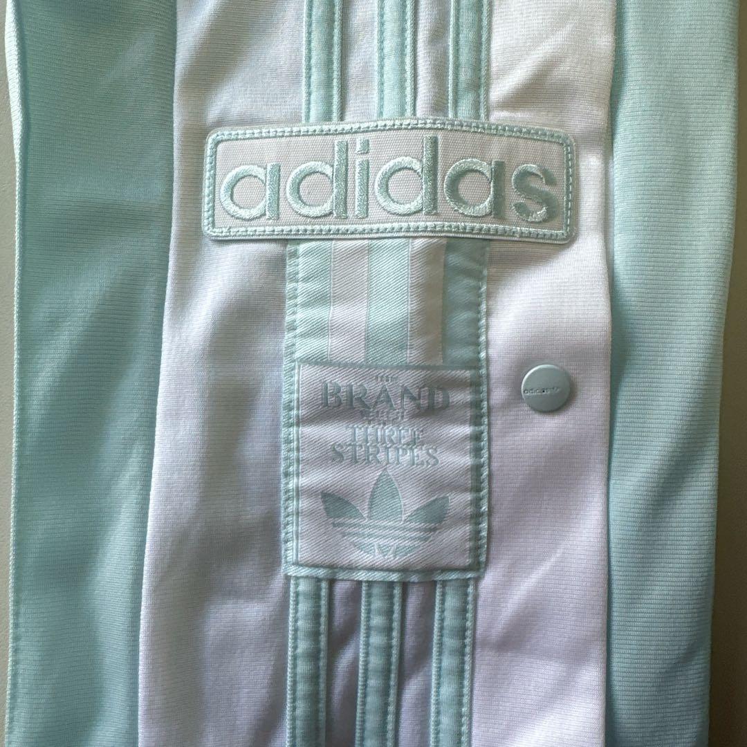 adidas アディブレイク パンツ 水色
