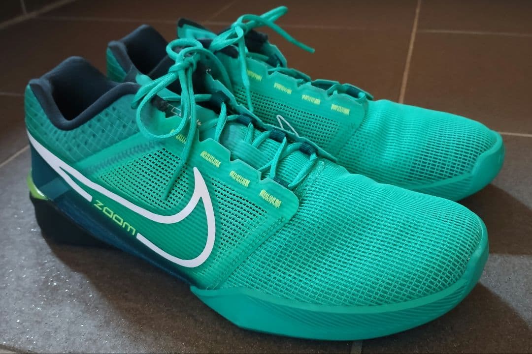 ぶ*す様 Nike ズームメトコンターボ２　２７cm メンズワークアウト シュー