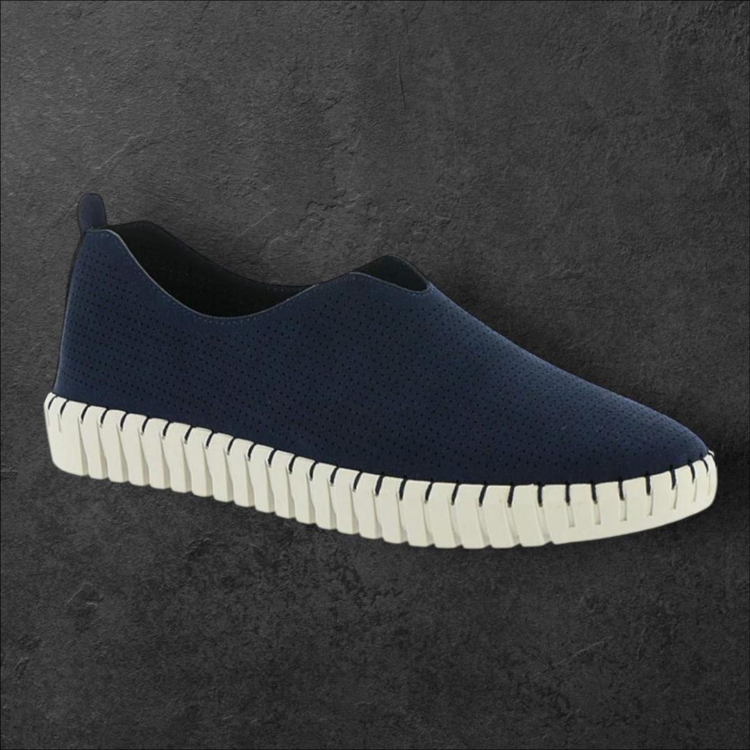 【Skechers】軽量スリッポン Air-Cooled Memory Foam