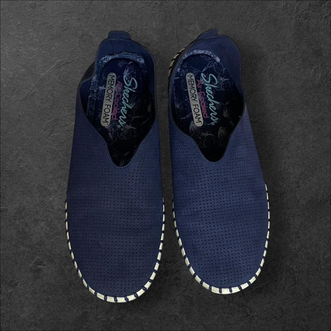 【Skechers】軽量スリッポン Air-Cooled Memory Foam