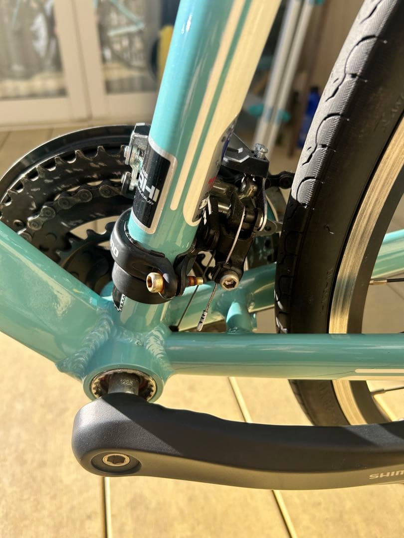 【基本 直接引き取り】　Bianchi クロスバイク ローマ4 サイズ46