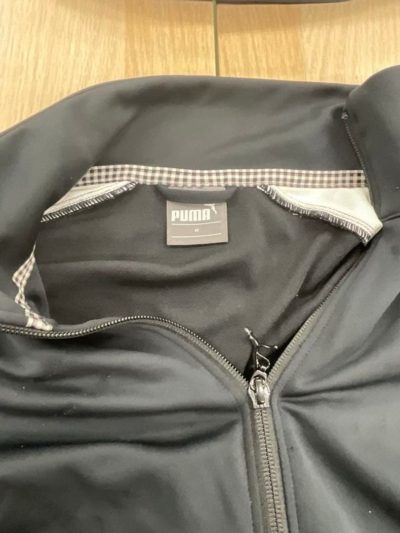 PUMA(プーマ)ジャージ上下セット男女共用ブラックホワイトロゴ付きスカイブルー