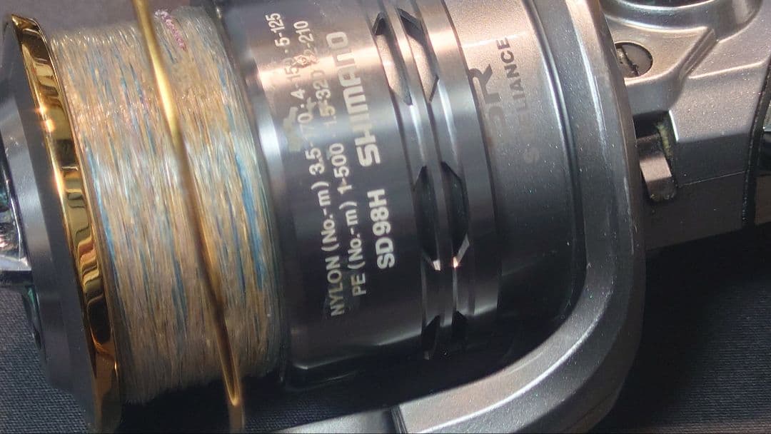 シマノ 11TWIN POWER 4000XGスピニングリール