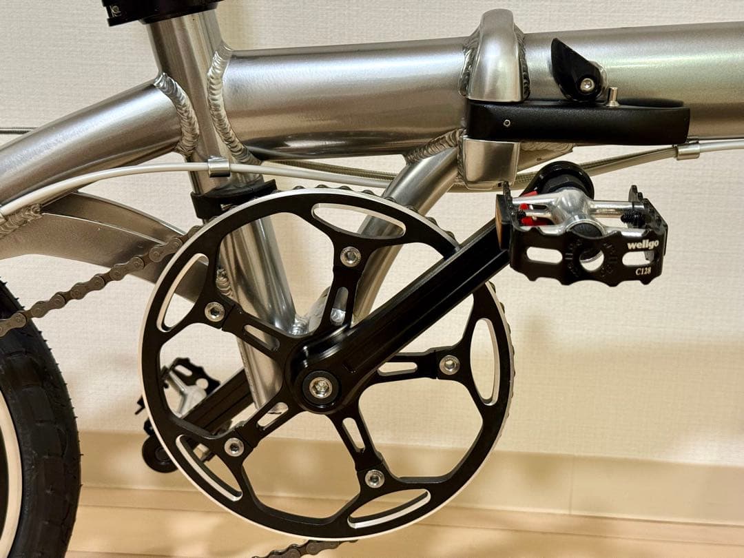 ルノープラチナライト8 軽量折り畳み自転車