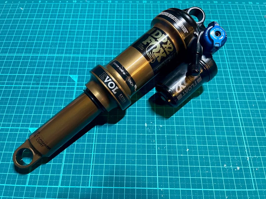 FOX DPX2 リアサスペンション 2019モデル