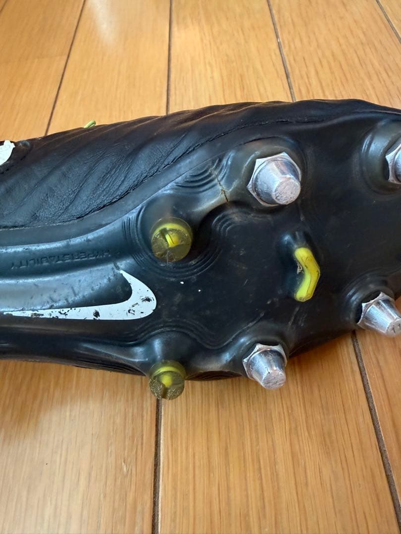 Nike ティエンポレジェンド7 25.5cm