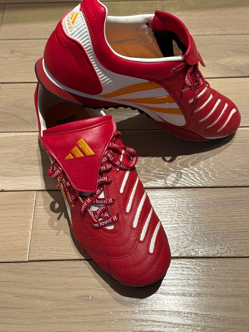 マクドナルド　× adidas サッカーシューズ レッド