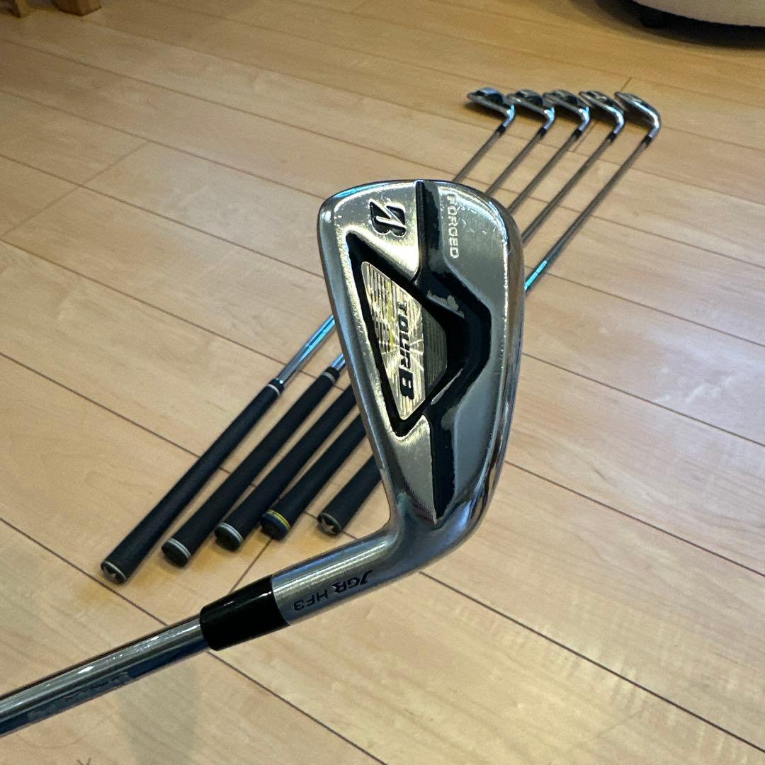 ブリヂストンアイアンセット 6本 スチールシャフト　jgr tourB