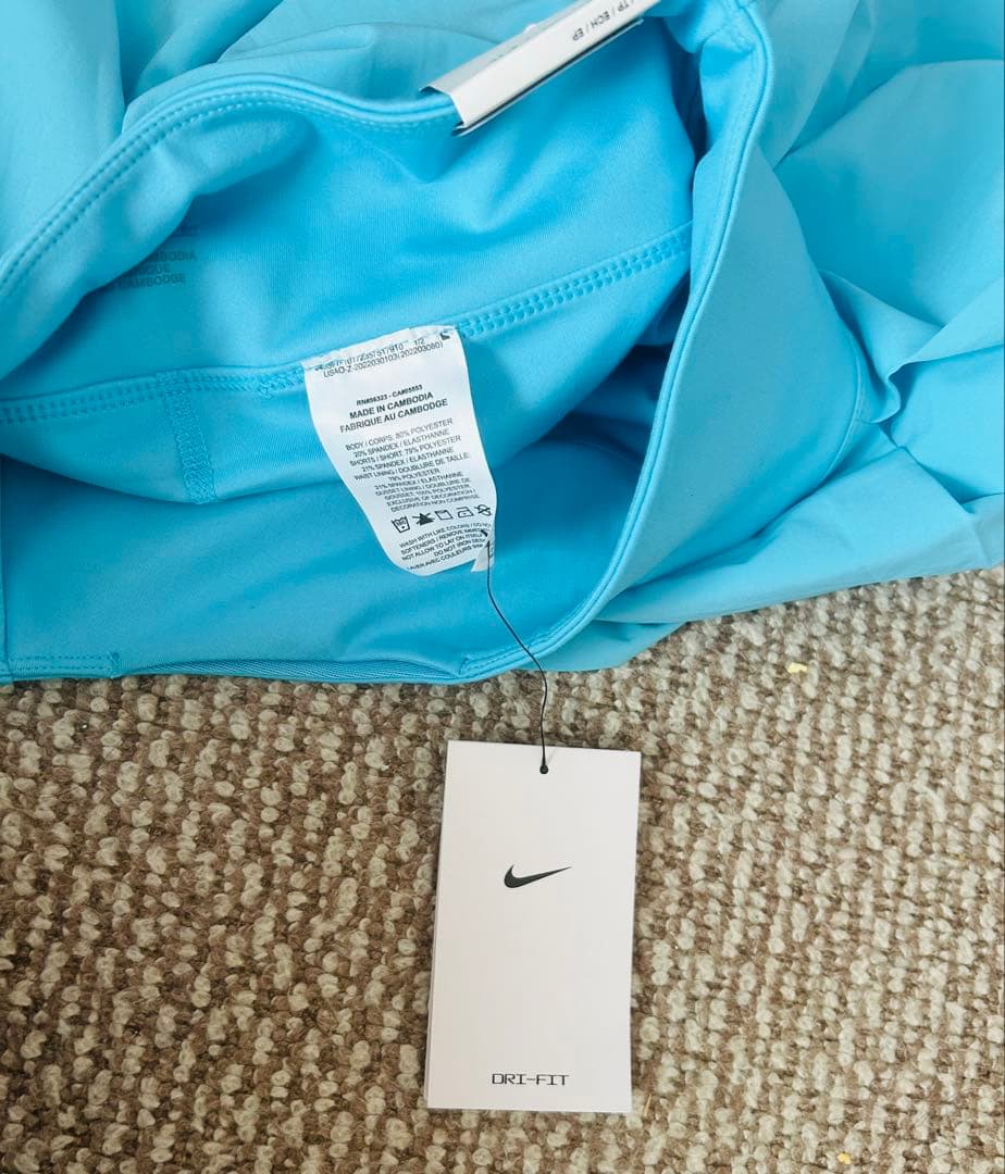 新品、Nike ナイキ、プリーツスカート XS ライトブルー