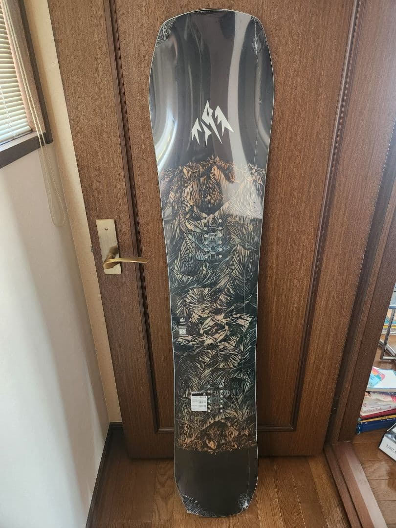 【新品*1点限り】送料込みJones MountainTwin154スノーボード
