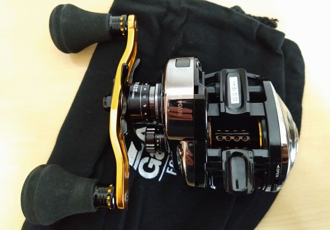 AbuGarcia レボビッグシューターコンパクト8　替えスプール＆新品ライン付