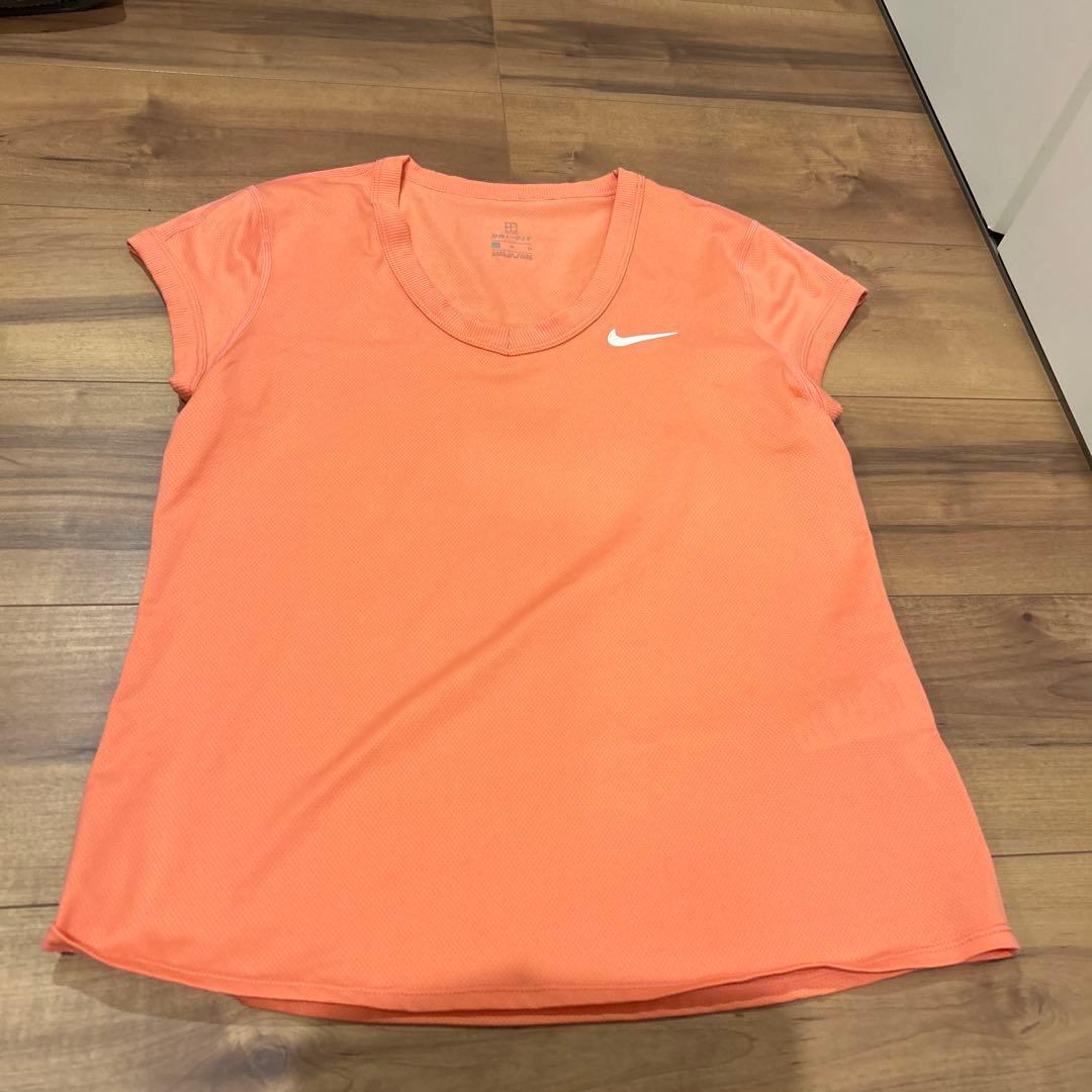 ⭐️値下げ⭐️Nike ストライプスコートのみ