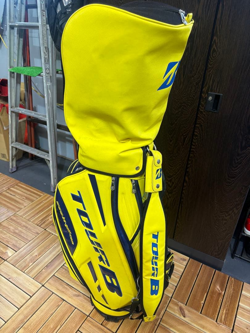 TOUR B キャディバッグ イエロー