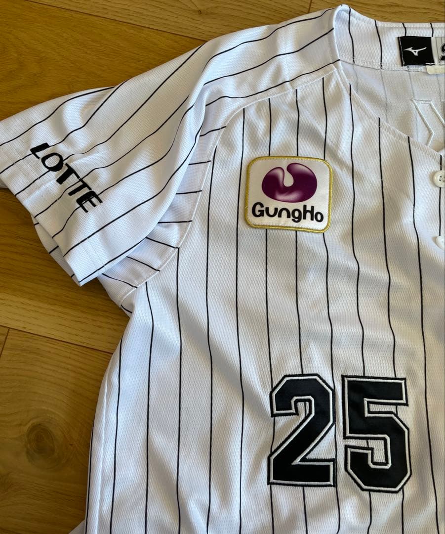 【美品】千葉ロッテマリーンズ 岡大海選手 レプリカユニフォーム Mサイズ