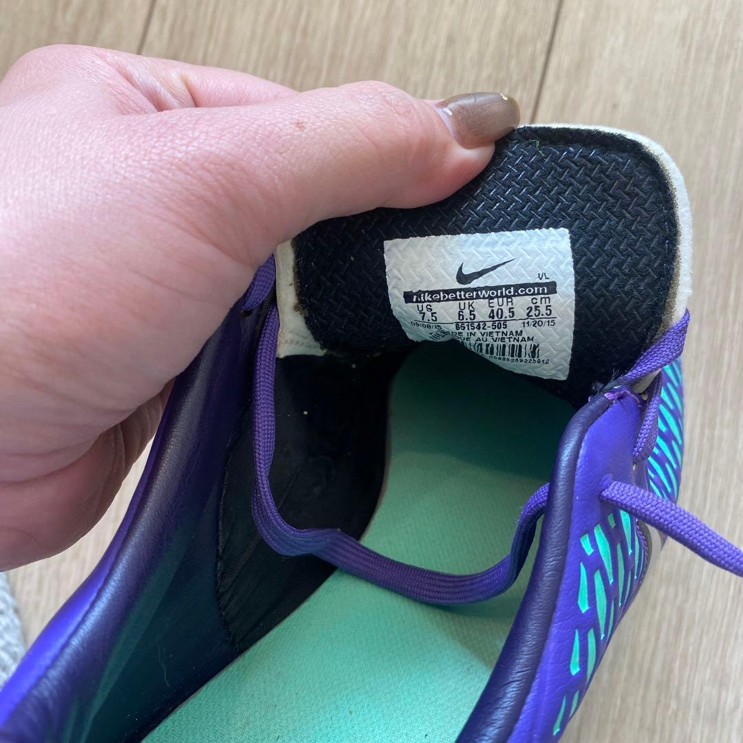 使用わずか美品NIKE サッカースパイク25.5