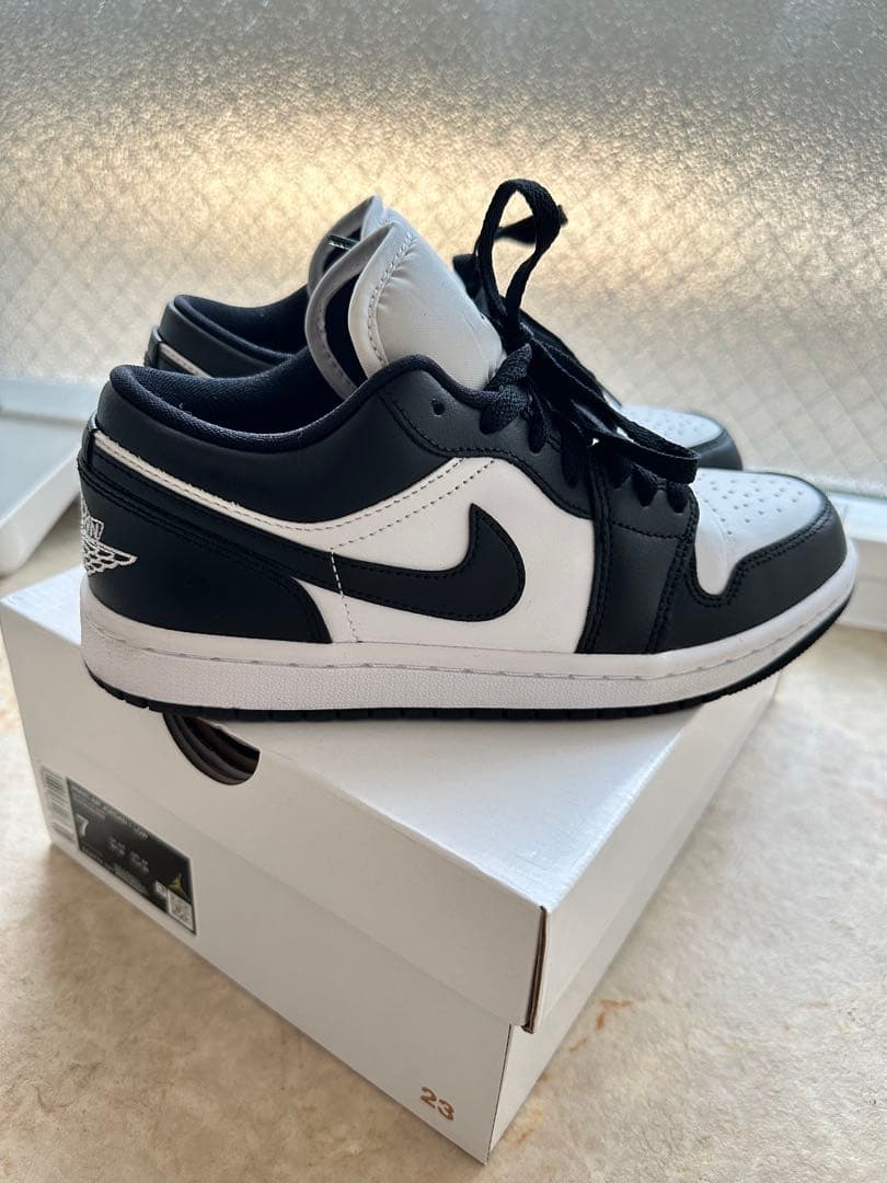 Air Jordan 1 Low ブラック/ホワイト 7サイズ
