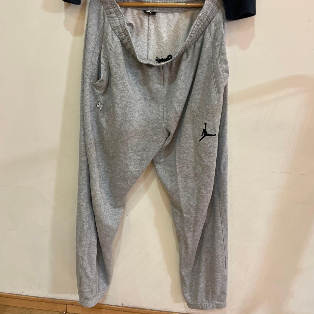 Jordan グレー フード付きジャケットとパンツセット