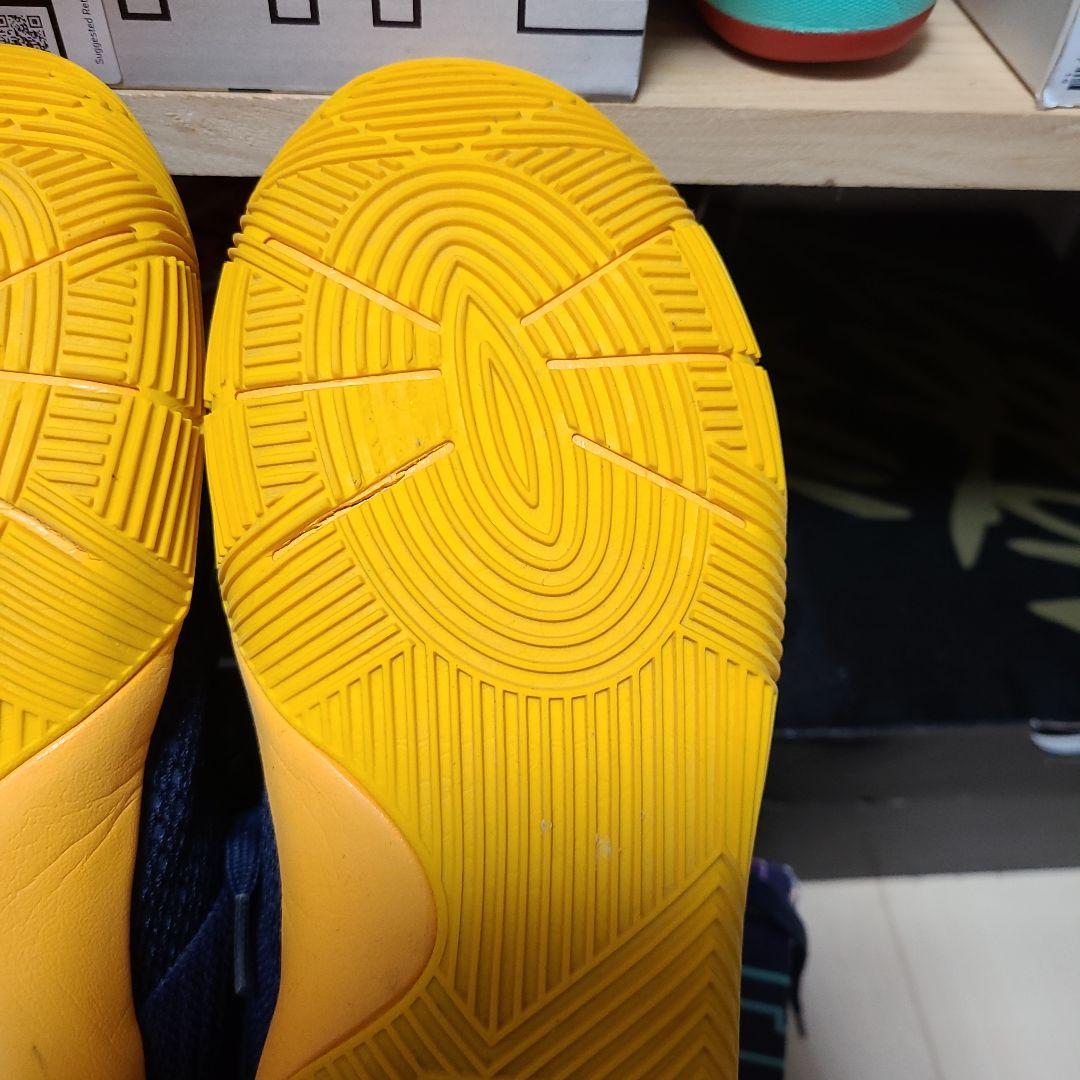 KYRIE2 GS バスケ バッシュ NIKE