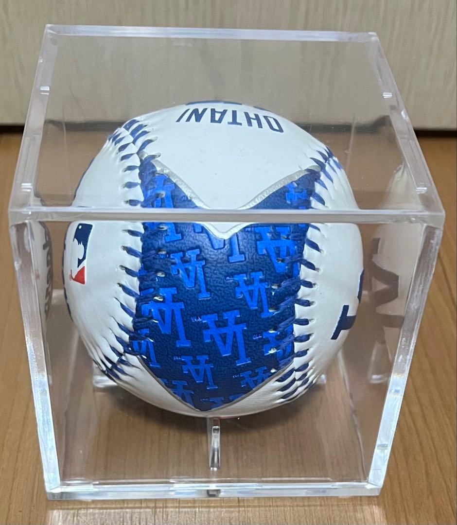 大谷翔平　ドジャース スタジアム 限定　ボール　サイン刺繍入り　　レア　ラスト