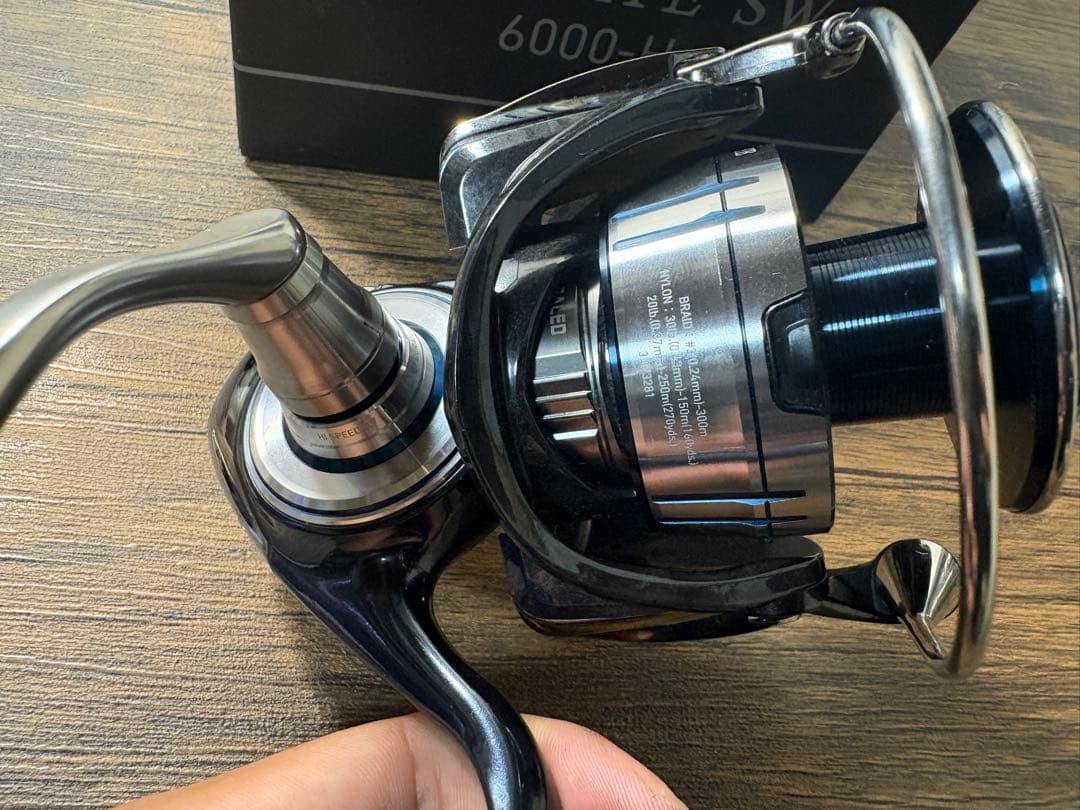 21CERTATE SW 6000-H スピニングリール