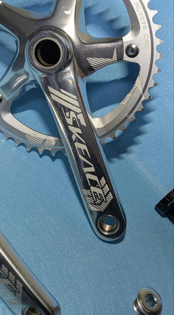 SKEACE ピスト用クランクセット 165mm 48T BB付属　シルバー