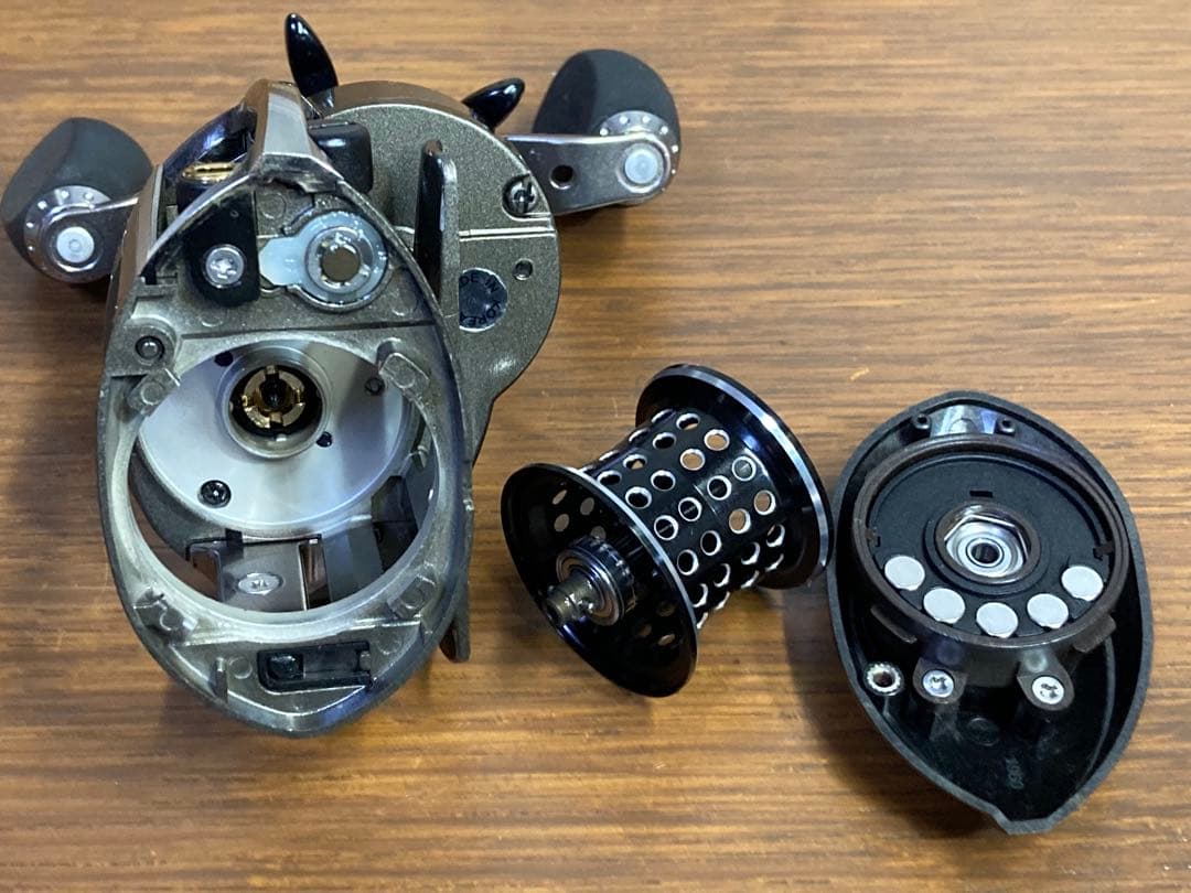 リール Abu Garcia Revo LT-L