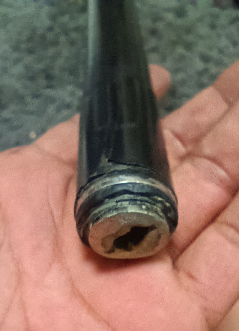 SHIMANO BASIS ISO LIGHT SPEC 2-530 尻栓傷あり