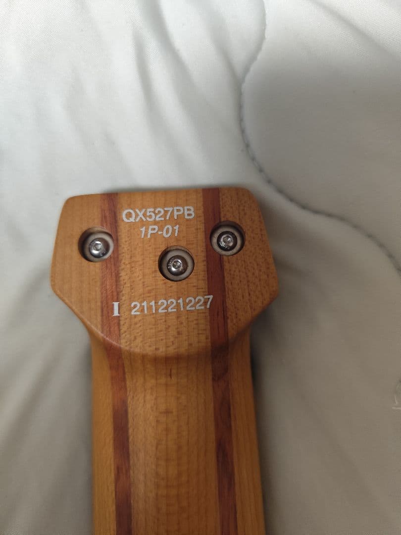 Ibanez QX527PB 7弦
