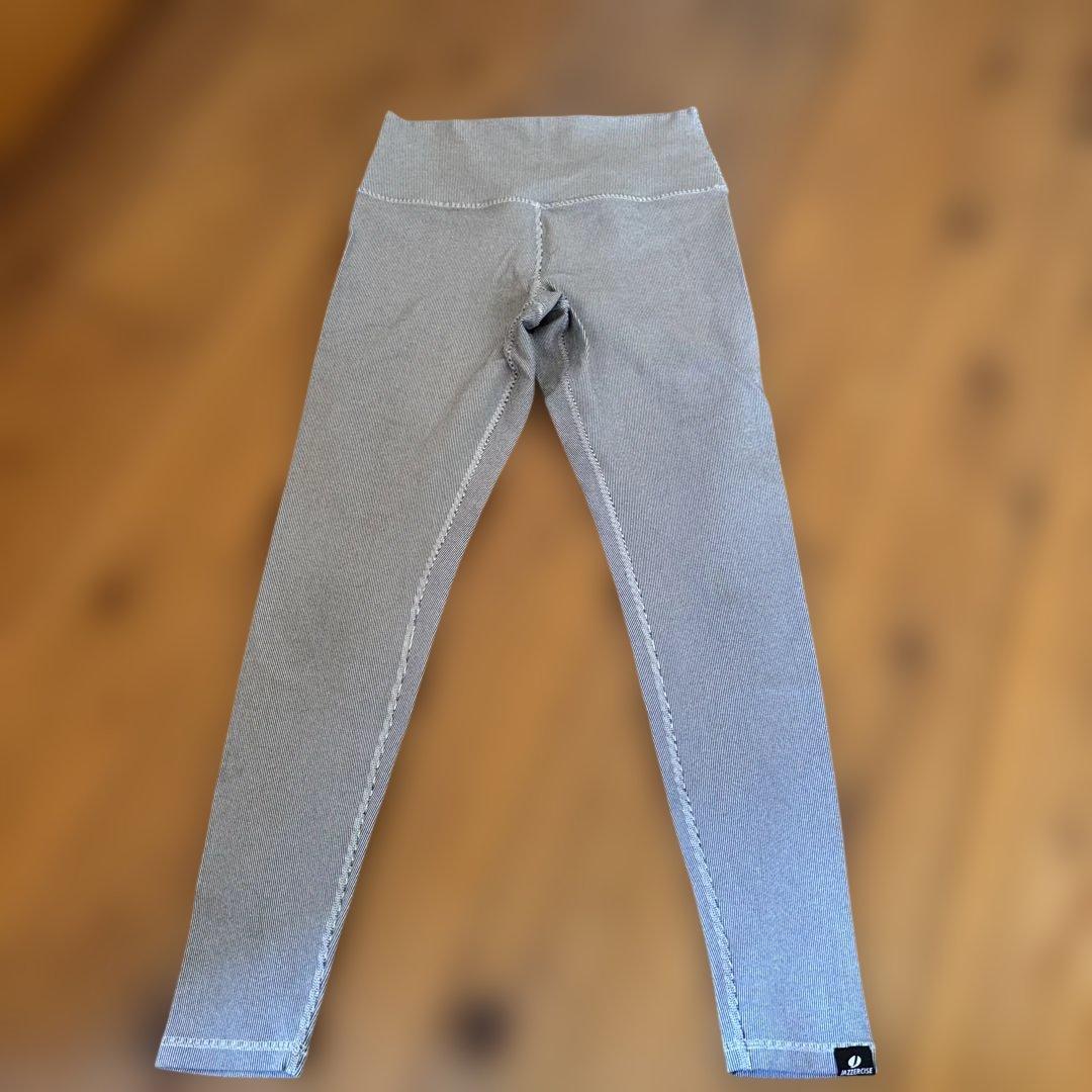 美品　ジャザサイズ　レギンス