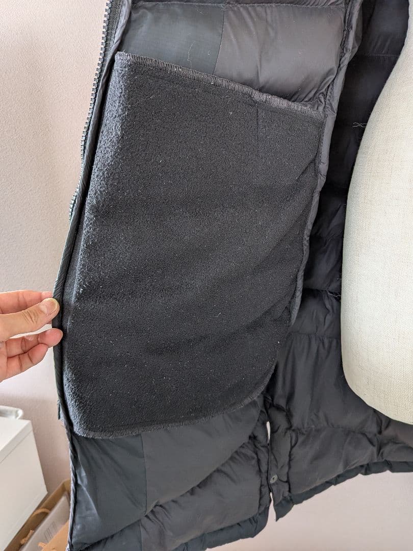 ATHLETA ブラック ダウンコート フード付き