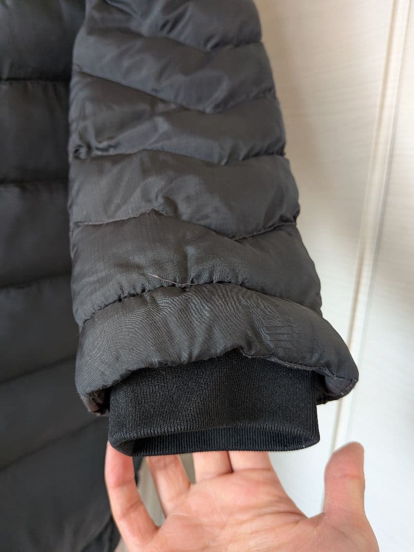 ATHLETA ブラック ダウンコート フード付き