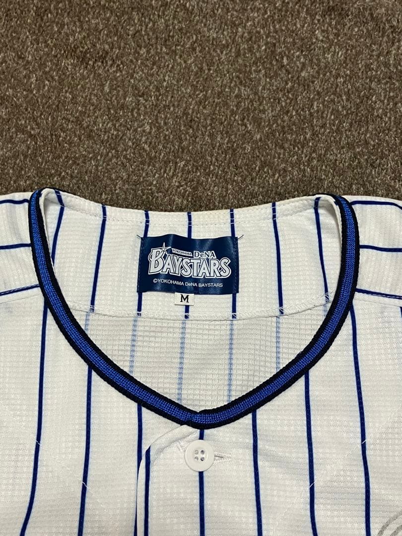 【25選手サイン入り】横浜DeNAベイスターズ レプリカユニフォーム　ワッペン型