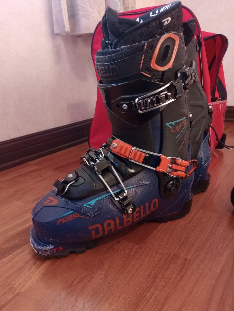 M*A様 DALBELLO LUPO AX120　中古スキー用ブーツ